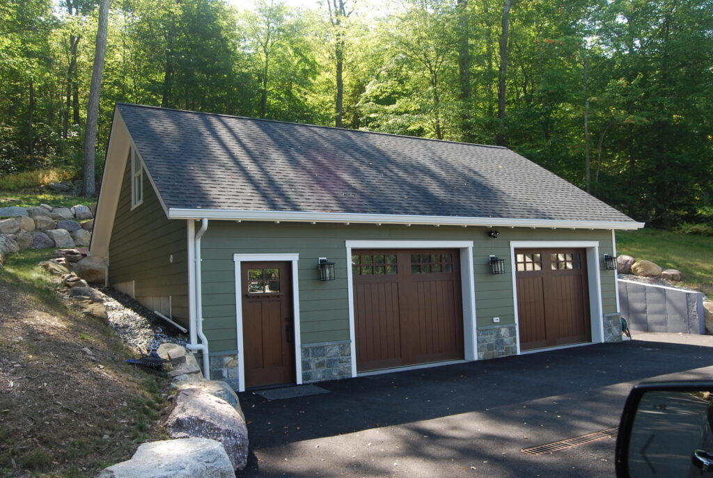 Detached Garage